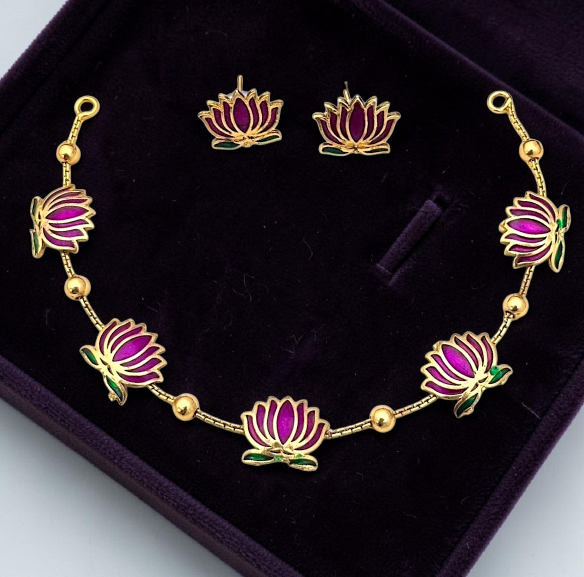 Lotus Necklace Set