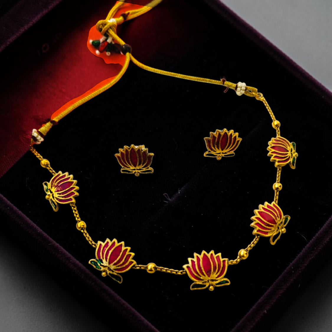Lotus Necklace Set
