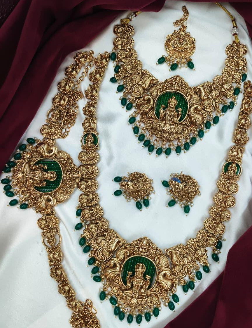 Semi Bridal Set