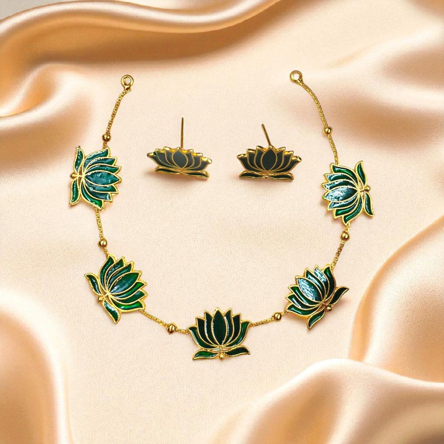 Lotus Necklace Set
